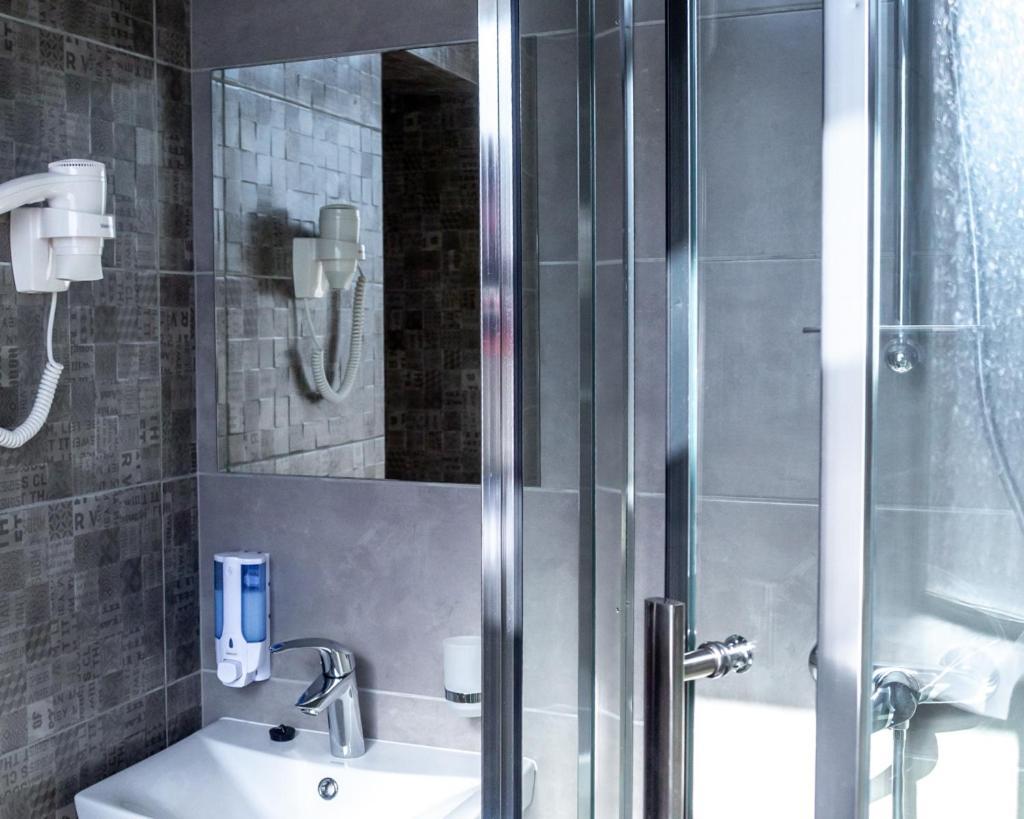 Hotel Dozari Korostyshiv Exteriér fotografie